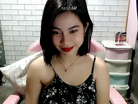 Pokój czatu na żywo – Rainea149