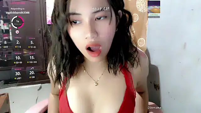 Spoiled_me_daddy Show in webcam