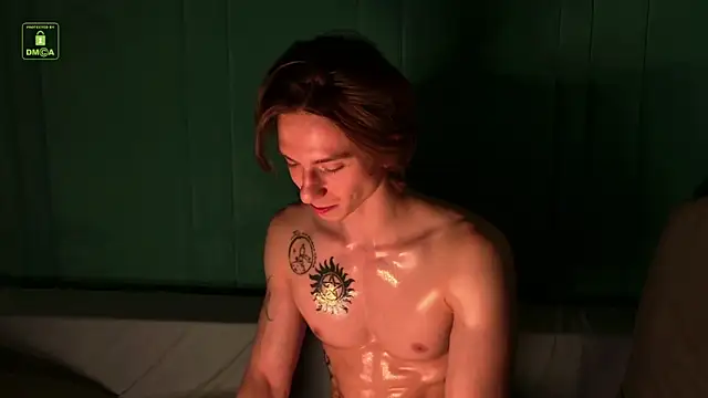 ares_pallini Pertunjukan Webcam