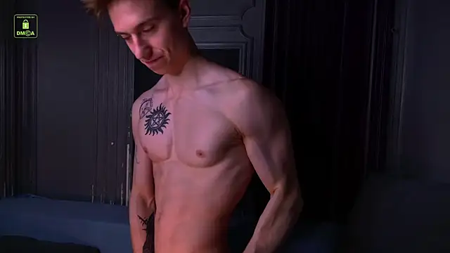 ares_pallini's Webcam Show