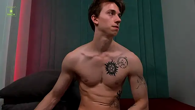 ares_pallini webcam show