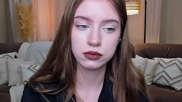 Erica_Kiss 现场XXX聊天