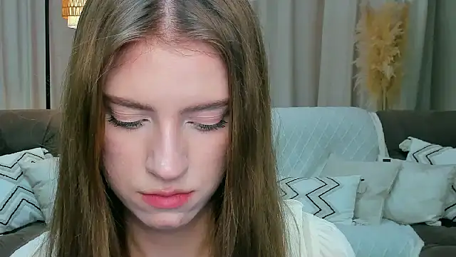 Erica_Kiss: απευθείας συνομιλία ΧΧΧ