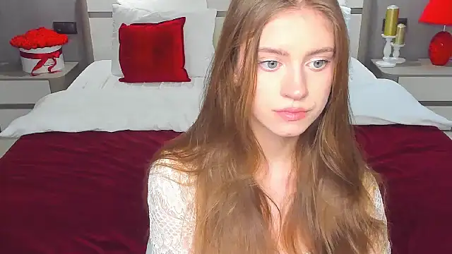 Erica_Kiss Adlı Modelin Canlı XXX Sohbeti