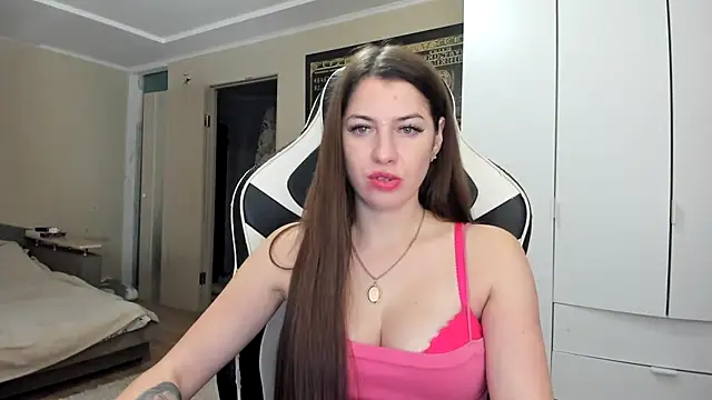 EmiLovsi Obrolan Langsung XXX
