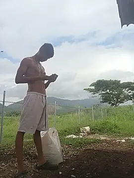 הופעת וובקאם של God_Eros_23cm