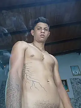 God_Eros_23cm Show in webcam