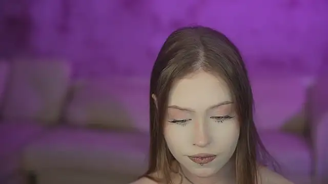 Chat XXX en directo de Esmie_Smile