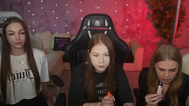 Esmie_Smilen Webbikameraesitys