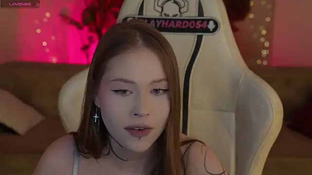 Esmie_Smile's Live XXX Chat