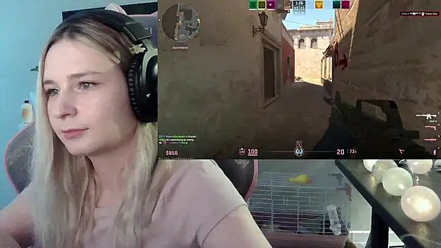 VladaLevine's Webcam Show