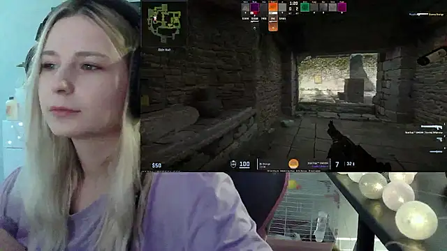 Pertunjukan Kamera Web VladaLevine