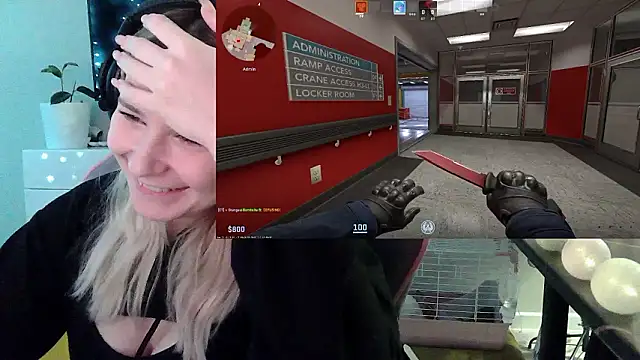 VladaLevine Adlı Modelin Web Kamerası Şovu