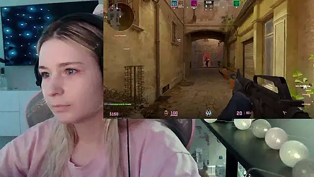 VladaLevine's Webcam Show