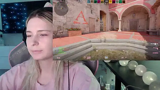 VladaLevine's Webcam Show