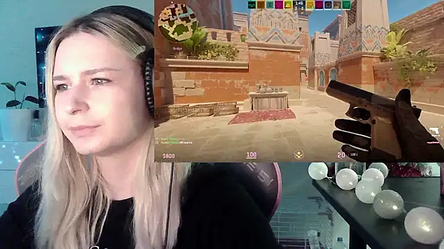 Pokazy przed kamerką – VladaLevine