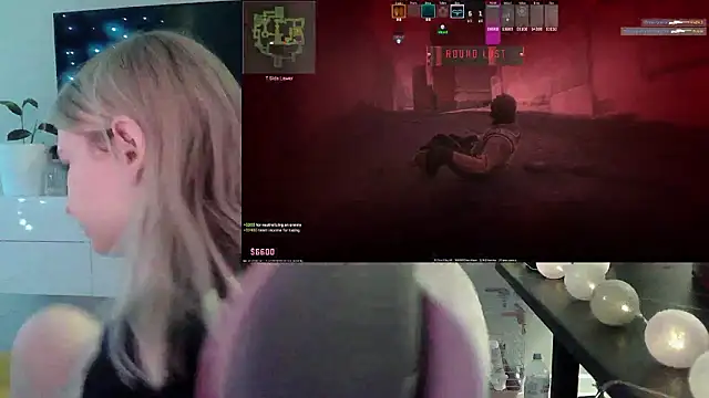 VladaLevine Adlı Modelin Web Kamerası Şovu