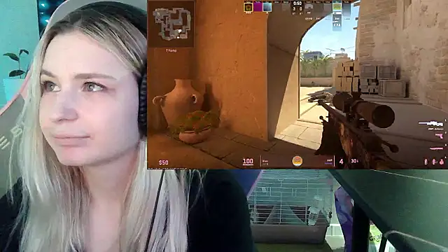 VladaLevine: διαδικτυακό σόου στην κάμερα