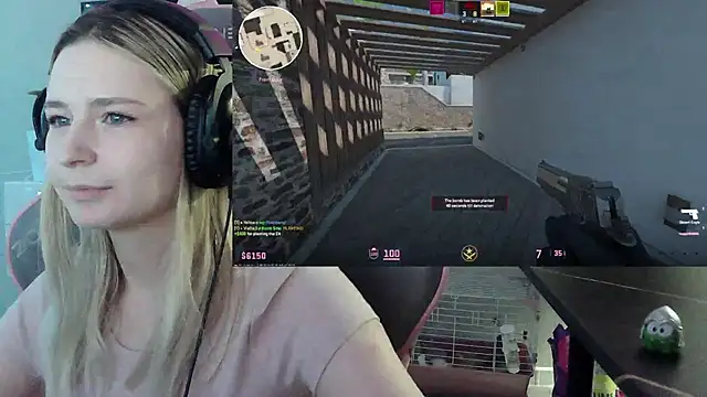 VladaLevine's Webcam Show