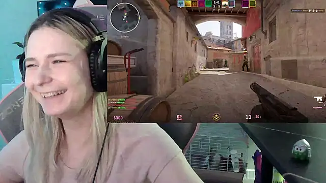 VladaLevine: διαδικτυακό σόου στην κάμερα