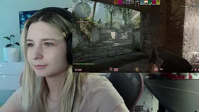 Pokazy przed kamerką – VladaLevine