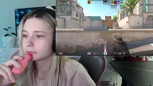 Show modela VladaLevine na web-kameri