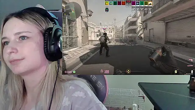 VladaLevine – Kamerová šou