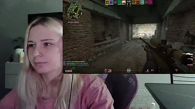 VladaLevine Adlı Modelin Web Kamerası Şovu