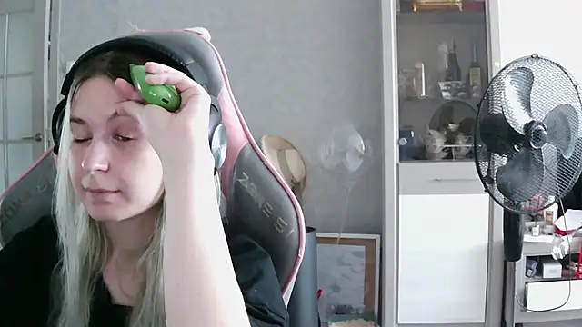 VladaLevine's Webcam Show