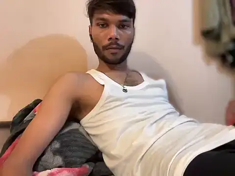 hunterasiaaaa: διαδικτυακό σόου στην κάμερα