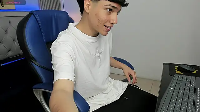 SamBlack_ webkamerás műsora