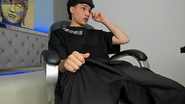 SamBlack_ Show in webcam