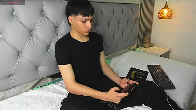 SamBlack_ Show Webcam