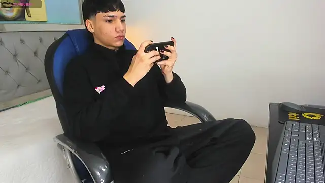 SamBlack_ Webcamshow