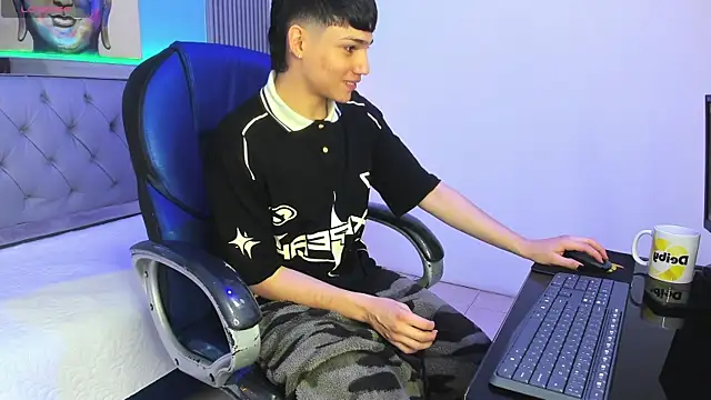 SamBlack_ Show Webcam