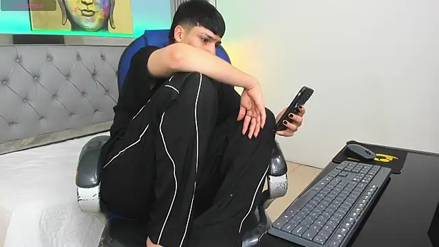SamBlack_ 在線直播表演