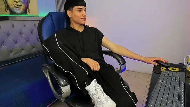 SamBlack_ 网络视讯表演