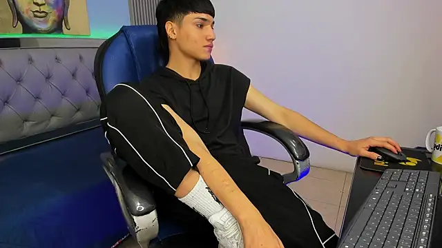 SamBlack_ 网络视讯表演
