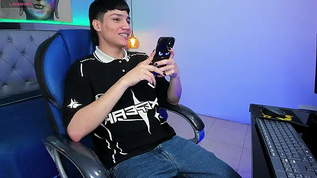 SamBlack_ webkamerás műsora