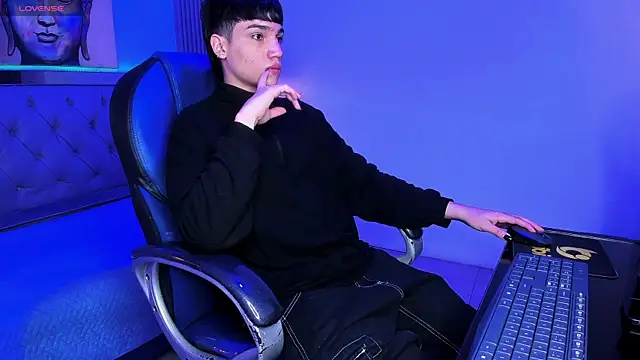 הופעת וובקאם של SamBlack_