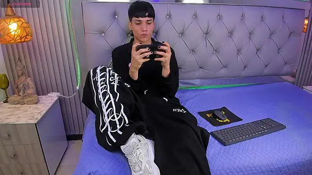 SamBlack_ webcam show