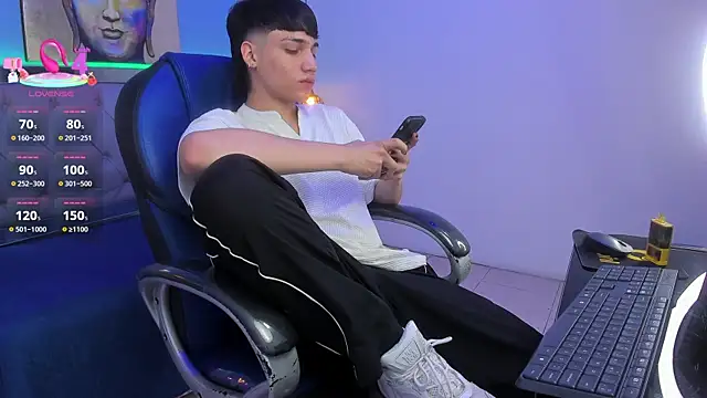 SamBlack_ webkamerás műsora