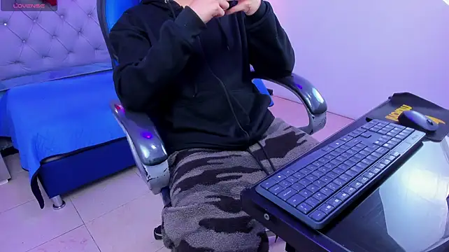 SamBlack_'s Webcam Show
