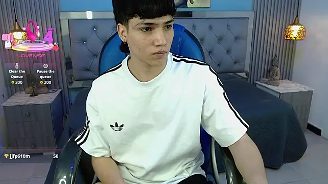 SamBlack_ 在線直播表演
