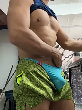 Paul22cm- 网络视讯表演