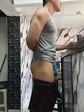 Paul22cm- 网络视讯表演