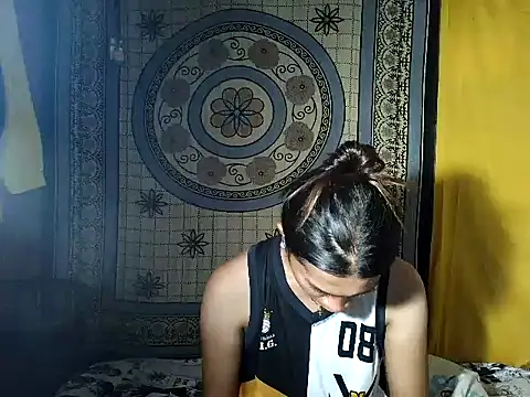 Asian_PrettyAle Pertunjukan Webcam