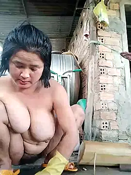 BigAss-69's Webcam Show