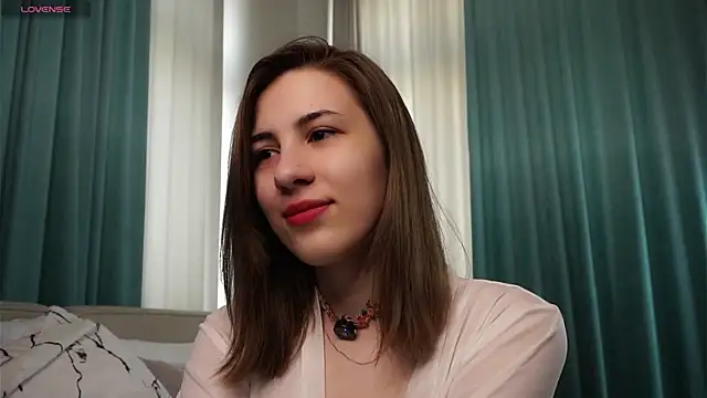 Chatroom XXX en direct de QueenieGitt