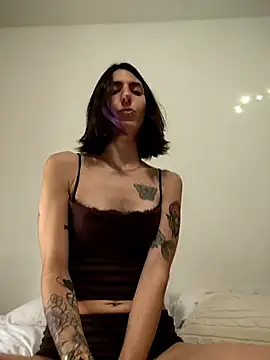 sweetsinxxx's Webcam Show